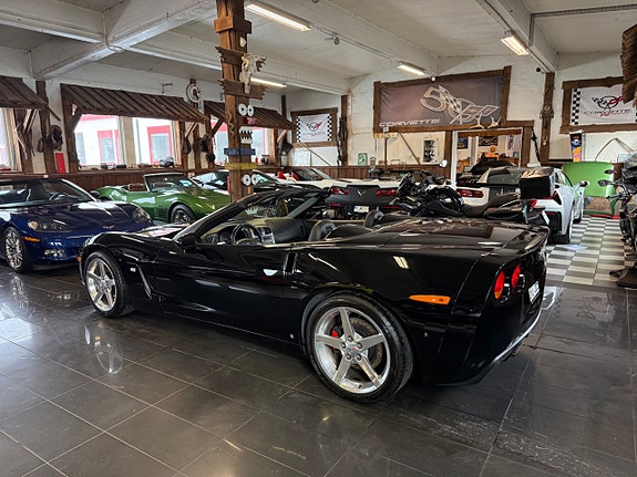Chevrolet Corvette 11 of 24