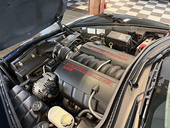 Chevrolet Corvette 22 of 24