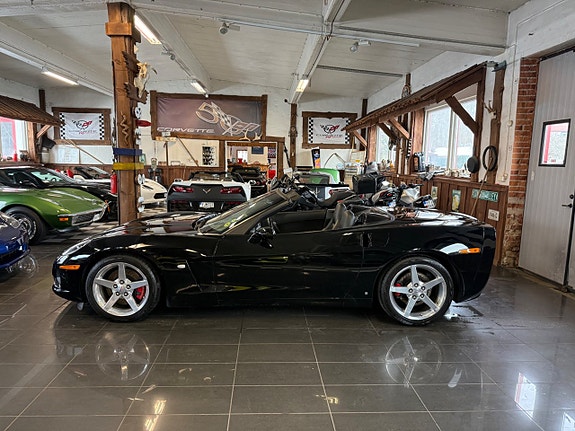 Chevrolet Corvette 3 of 24