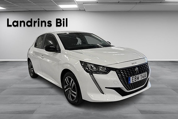 Peugeot 208 3 of 14