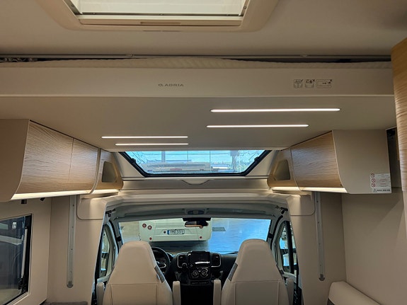 Adria Matrix 670 SL 60Y * AC * 13 of 13