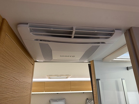 Adria Matrix 670 SL 60Y * AC * 9 of 13