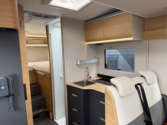 Adria Matrix 670 SL 60Y * AC * 4 of 10