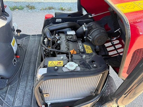 Yanmar ViO12 / 1,2t minigrävare med joystick 8 of 11