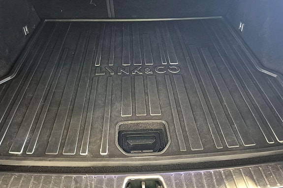 Lynk & Co 01 23 of 30