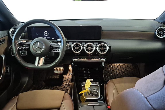Mercedes-Benz CLA250 e 19 of 30