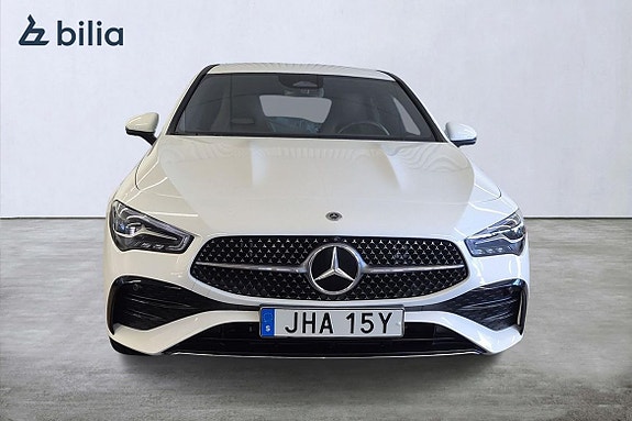 Mercedes-Benz CLA250 e 11 of 30