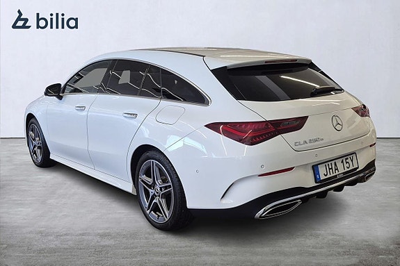 Mercedes-Benz CLA250 e 17 of 30