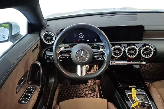 Mercedes-Benz CLA250 e 21 of 30