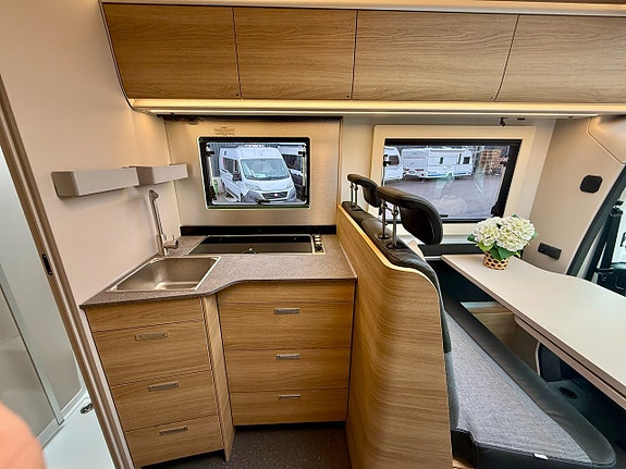 Adria Coral Select 670 SL - Höga långbäddar - Nyhet! - Automat - Dieselpanna - 12 of 23