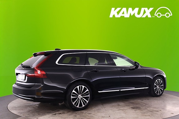 Volvo V90 2 of 26