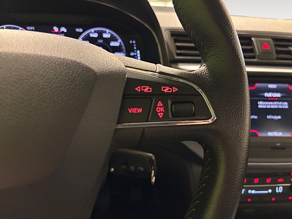 Seat Arona 21 of 23