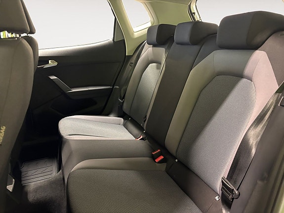 Seat Arona 13 of 23