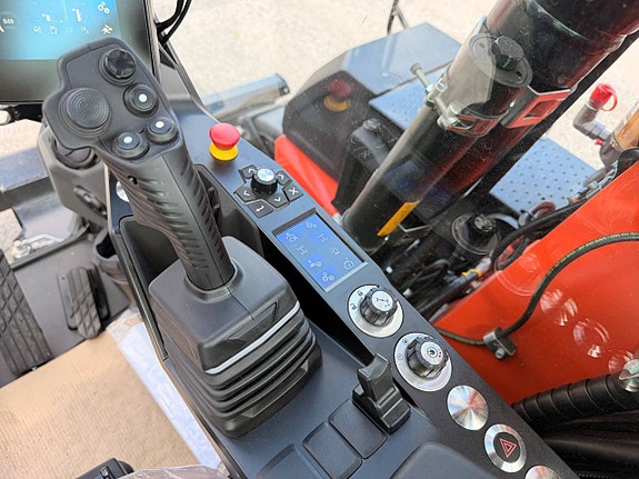 SVERIGEPREMIÄR! Kubota KW115 hjulgrävare med 5 år garanti! 7 of 12