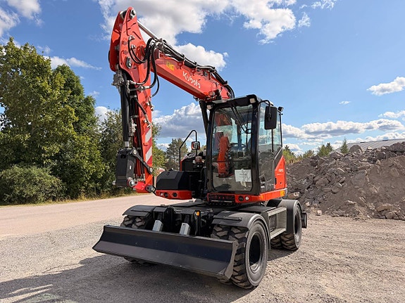 SVERIGEPREMIÄR! Kubota KW115 hjulgrävare med 5 år garanti! 3 of 12