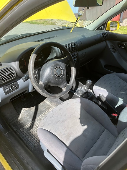 Seat Leon 3 of 6