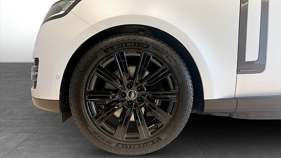 Land Rover Range Rover 9 of 13