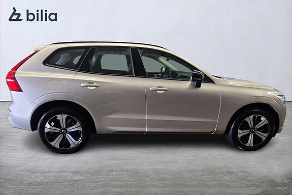 Volvo XC60 10 of 30