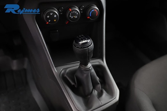 Dacia Sandero 24 of 24