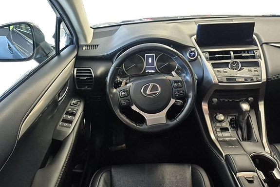Lexus NX450h+ 21 of 30