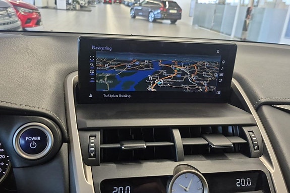 Lexus NX450h+ 26 of 30