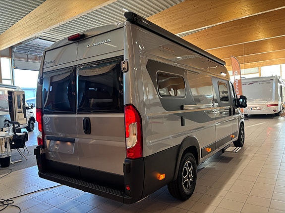 Adria TWIN SELECT 640 SLB (2027 PÅ PLATS+Webasto diesel+Aut 140hk) 3 of 19