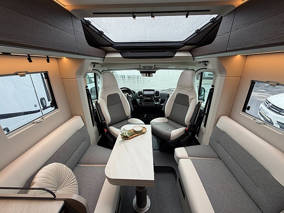 Adria Compact Supreme DL - Höga långbäddar - Nyhet - Dieselpanna - Face2Face - 21 of 24