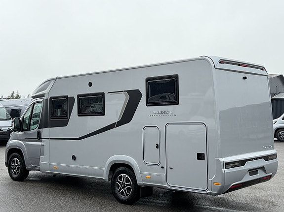 Adria Compact Supreme DL - Höga långbäddar - Nyhet - Dieselpanna - Face2Face - 4 of 24