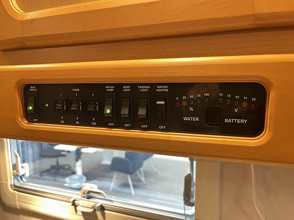 Kabe SAFIR XL KS (ALDE+AC+Solcell+1 570 kg) 18 of 21