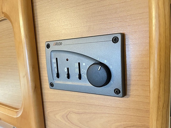 Kabe SAFIR XL KS (ALDE+AC+Solcell+1 570 kg) 20 of 21