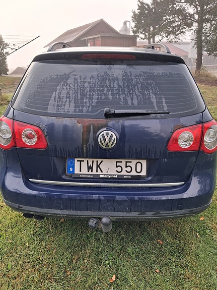 Volkswagen Passat 3 of 7