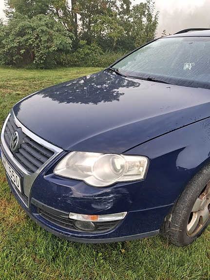 Volkswagen Passat 4 of 7