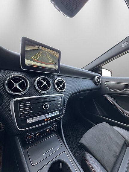 Mercedes-Benz A200 d 15 of 24
