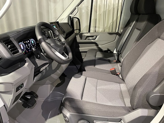 Volkswagen Crafter 13 of 19