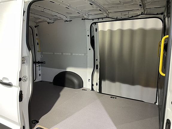 Volkswagen Crafter 10 of 19