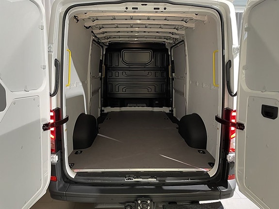 Volkswagen Crafter 7 of 19