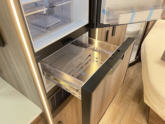 Kabe BRILJANT 470 XL KS (ALDE+Kompressorkyl+Komfortpkt+1 700 kg) 16 of 25