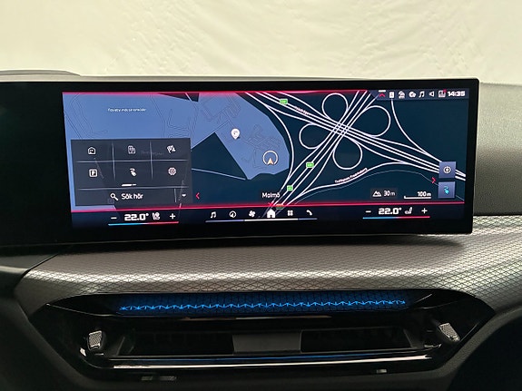 BMW i4 11 of 17