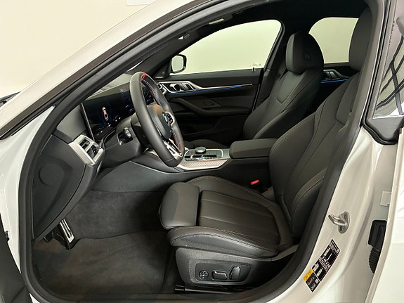 BMW i4 5 of 17