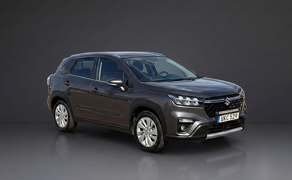 Suzuki S-Cross 3 of 6