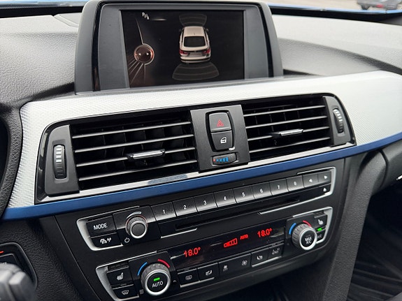 BMW 318d 13 of 16