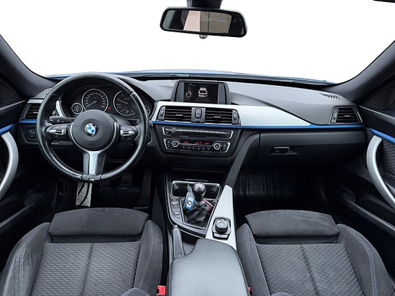 BMW 318d 12 of 16
