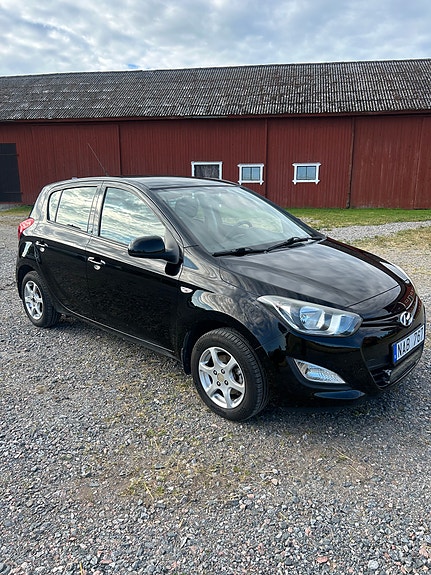 Hyundai i20 4 of 9