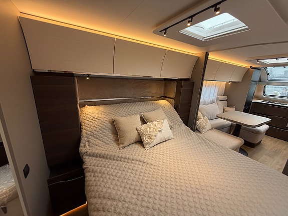 Adria Alpina 663 HT - Queenbed - Alde - Boggie - 14 of 21