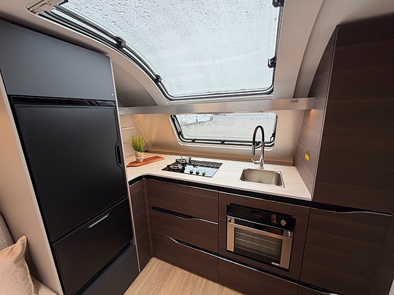 Adria Alpina 663 HT - Queenbed - Alde - Boggie - 8 of 21