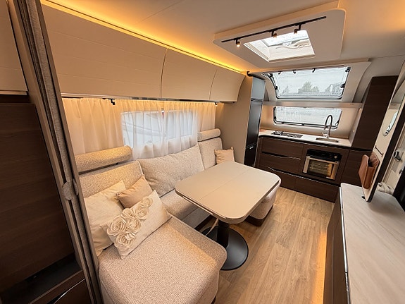 Adria Alpina 663 HT - Queenbed - Alde - Boggie - 11 of 21
