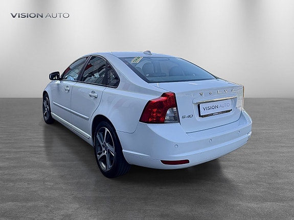Volvo S40 7 of 22
