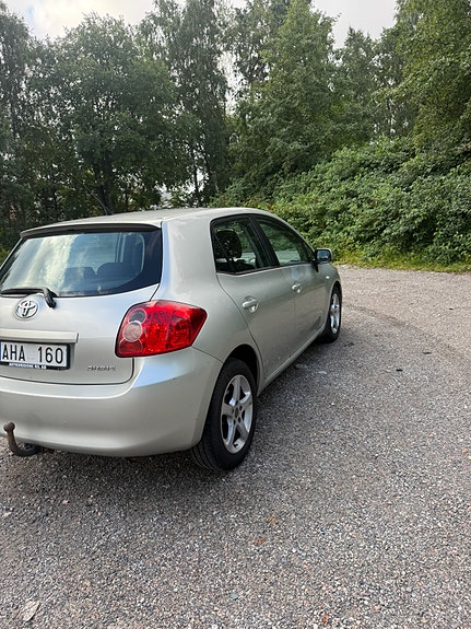 Toyota Auris 6 of 6