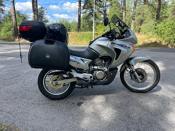 Honda XL650V Transalp 2 of 6
