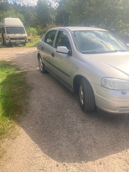 Opel Astra 2 of 6